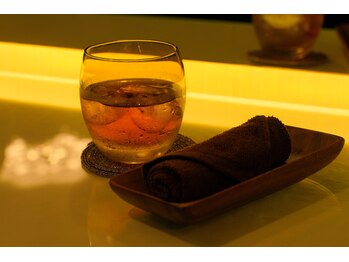 頭ん坊 本八幡店/ハーブティーのご用意