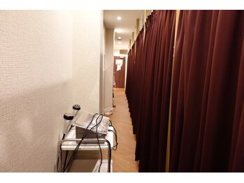 ダイエットラボ 神戸三宮駅前店/清潔感溢れる個室施術