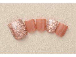 6000円　フットネイル