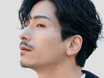 ミレボ 大阪梅田(ME.REBO)の写真/おでこや頬など、顔周りWAX脱毛で、産毛を処理し、明るい第一印象に*美肌効果◎[梅田/メンズ眉毛サロン]