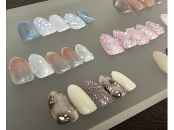 アルビコッコ(Albicocco)の写真/ケア込みで指先を美しく仕上げる！豊富なパーツで旬なニュアンスネイルを満喫♪ワンカラー￥5,000