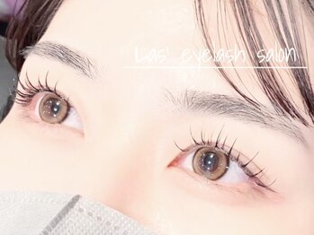 ラス(Las')の写真/口コミ高評価のアイリスト在籍!もち&上がり具合が最高と話題のパリエク★魅力を引き出す愛されeyeをご提案!