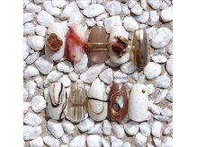 ユカネイル(yuka.nail)の雰囲気（豊富なデザインサンプル）