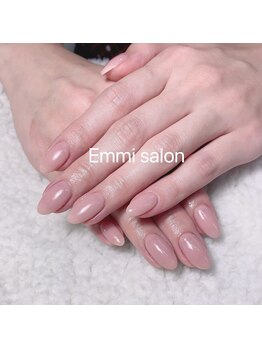 エミー(emmi)/