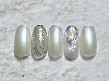 アヤ(AYA)/すりガラス風ニュアンスネイル