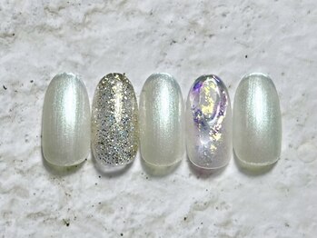 アヤ(AYA)/すりガラス風ニュアンスネイル