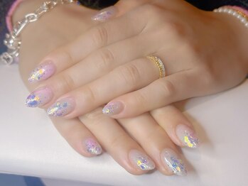 クラネイル(KURA_NAIL)/マグにビジューストーンが華やか
