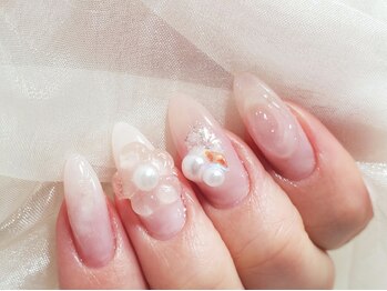 ネイルサロン エフェ(Nail Salon efe)の写真/フォルム/厚さ/持ち全てにこだわる【ｅｆｅ】だからこそ実現できる！シンプルだけど美しいネイルは必見♪