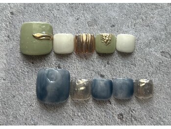 【素足に映える◎フットネイル】