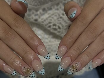フレンチドット×お花ネイル