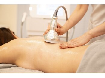 美人バスト 赤羽店/バイポーラRF+吸引ドレナージュ