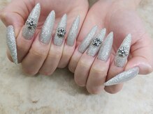 ラヴィズム アイラッシュ アンド ネイル (LUVISM)/チップスカルプ付放題☆担当嶋口