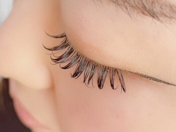 ランス(Reims)の写真/【マツエクつけ放題￥6,800～】上品さやボリュームも自由＆欲張りに叶えられる★