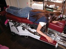 大阪梅田ピュアプロポーション 整体 カイロプラクティック院/使用しているベットは