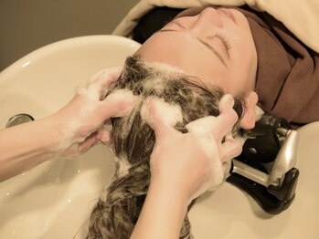 クロノ(QHRONO)/* マッサージシャンプー *