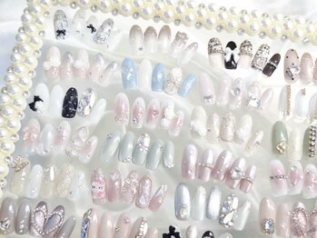 ネイルサロン ドルチェネイル 柏店(Dolce.Nail)の写真/【爆発的トレンド★ワンホンネイル/韓国ネイル】キラキラパーツがたまらなく可愛い!きらめきフェミニンnail