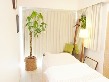 ハナサクラ 心斎橋(HANASAKURA)/衛生的な完全個室の施術ルーム