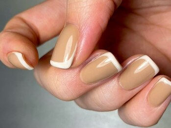 オーラリー ネイル アート メゾン(ORRERY nail art maison)/ハンド / 変形フレンチ