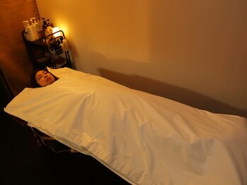 プライベートサロンイムエ(Private Salon IMME.)/発汗ヒートマット