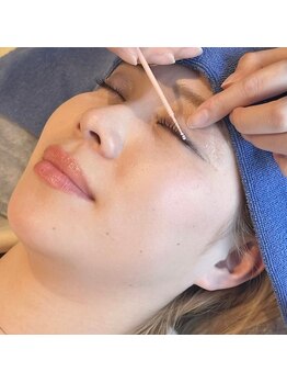 セレブヒルズ 大通店(Celeb Hill's)/まつ毛ケアトリートメント