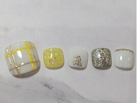 【初回オフ無料】チェックネイル