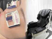 マッサージを受けて頂きながら、リラックスして施術を行います。