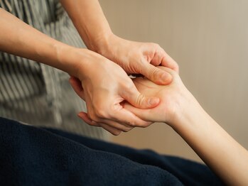 アニュー(Anew)/意外と疲れている手もケア