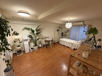 アイラッシュアンジー(Eyelash Anzy)/ベッドでの施術★