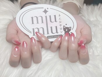 ミュウミュウ(miumiu)/冬限定ネイル特集