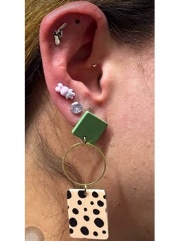 サロン デ リブレ 加古川店(salon de Libre)/多種多様な耳ツボジュエリー！