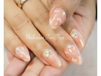 タイニーツリー(Tiny Tree)/コーラルピンクネイル♪