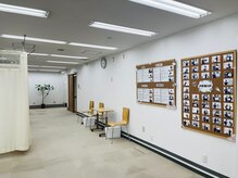 キンマク 柏院(KINMAQ)/院内風景(通路・待合室)