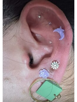 サロン デ リブレ 加古川店(salon de Libre)/紫色の耳ツボジュエリーも！！