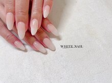 ホワイトネイル(WHITE NAIL)/ベイビーブーマ/持ち込み/パラ