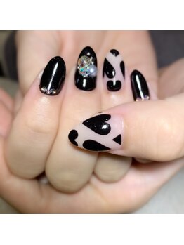 アリー ネイル スタジオ(Ary nail studio)/深爪から大変身