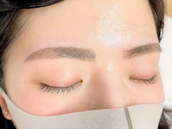 エルフ(elf)/骨格黄金比に合わせた似合わせ眉