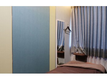 キャロリーヌ新宿店/メンズルーム2