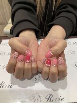 レビー(Revie)/アート