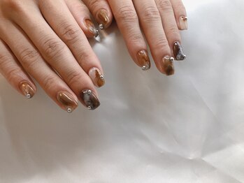 エモ(emo)/ネイルデザイン