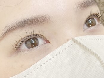シアラ 北花田店(Ciara)の写真/【話題のパリジェンヌ・まつ毛パーマ】1人1人に似合った豊富なデザインあり◎目元をぱっちり可愛くします♪