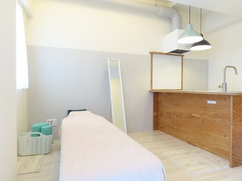 所沢西口連動整体院の写真/【完全個室×オーダーメイド整体】一人整体院なので、完全プライベート整体。誰にも見られず落ち着いた空間