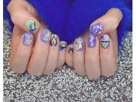 個性派ネイル　三軒茶屋