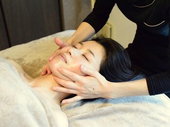 ラフルール(LA FLEUR)の写真/大人世代から支持◎たるみ・シワ改善に特化し結果×持続性にこだわる高技術《たるみ・しわ改善小顔リンパ》