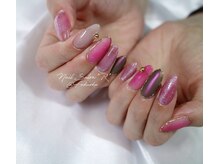 ネイルサロン R/スタイリングコース　8030円