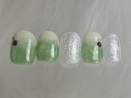 クリームソーダさくらんぼ¥6500