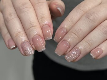 ルハナネイル(Luhana nail by Linoa nail)/ちゅるんラメフレンチ