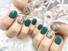 green dryflower nail