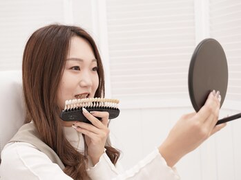 ホワイト 岐阜店(WHITE)/1.歯のトーンをチェック