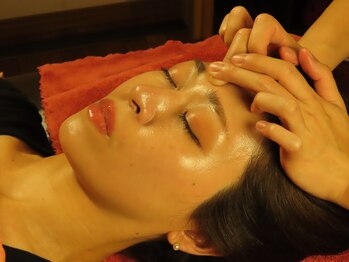 ラバンサラ(Ravan Sara)/小顔フェイシャル