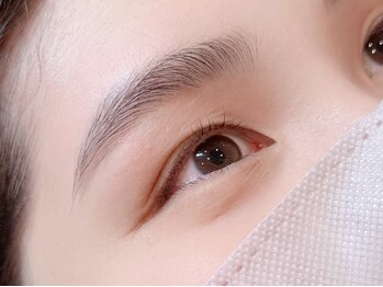 アイラッシュバーリー バイ ノブグループ(EYE LASH BARLEY by NOB GROUP)の写真/【美容室併設サロン】顔の印象は眉で決まる！丁寧なカウンセリングと施術で理想の美眉へ導きます♪